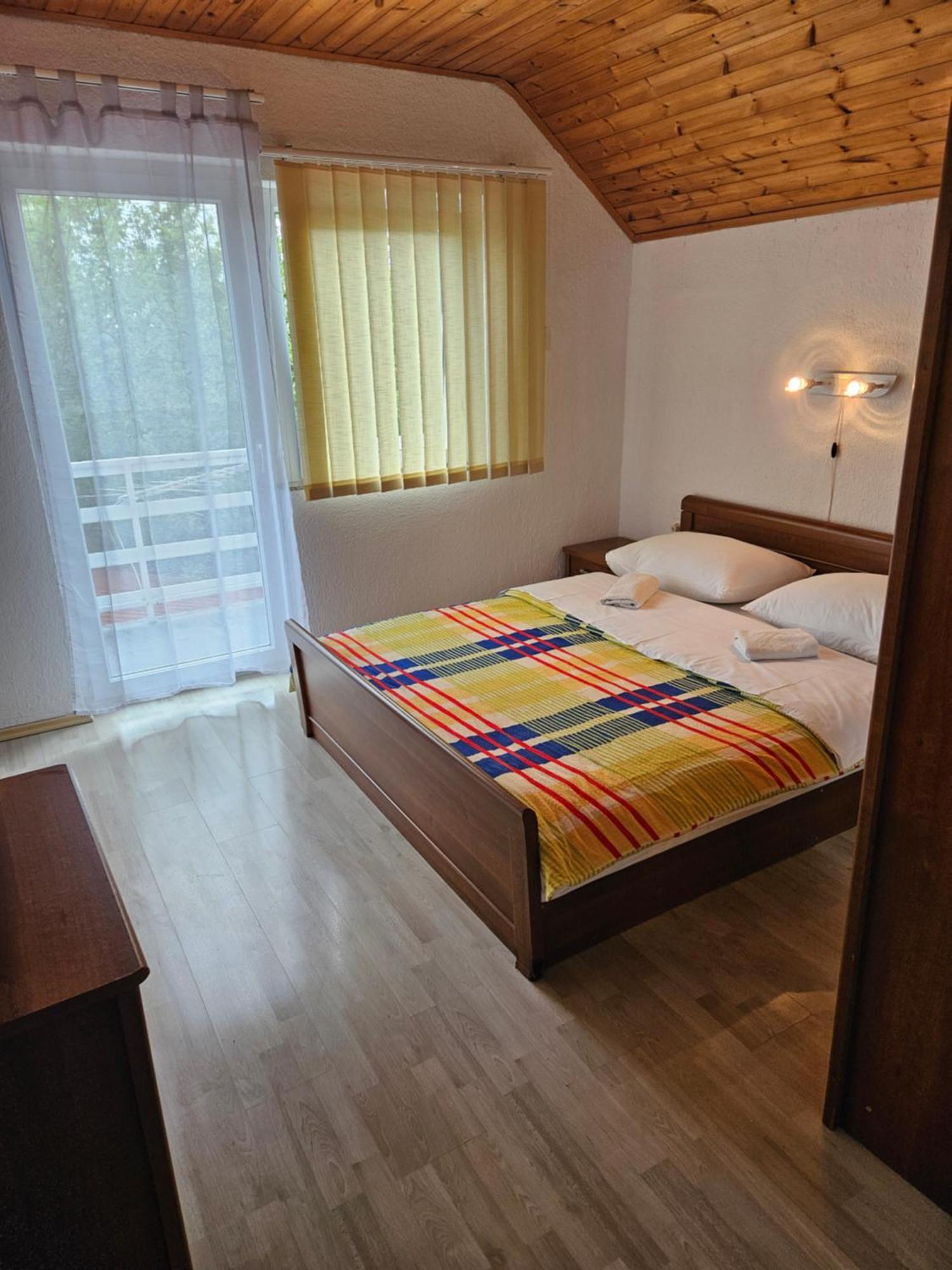 Apartman Mile - Holiday House Smoljanac Exterior foto